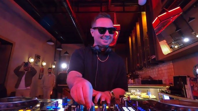 DJ Seym – DJ
