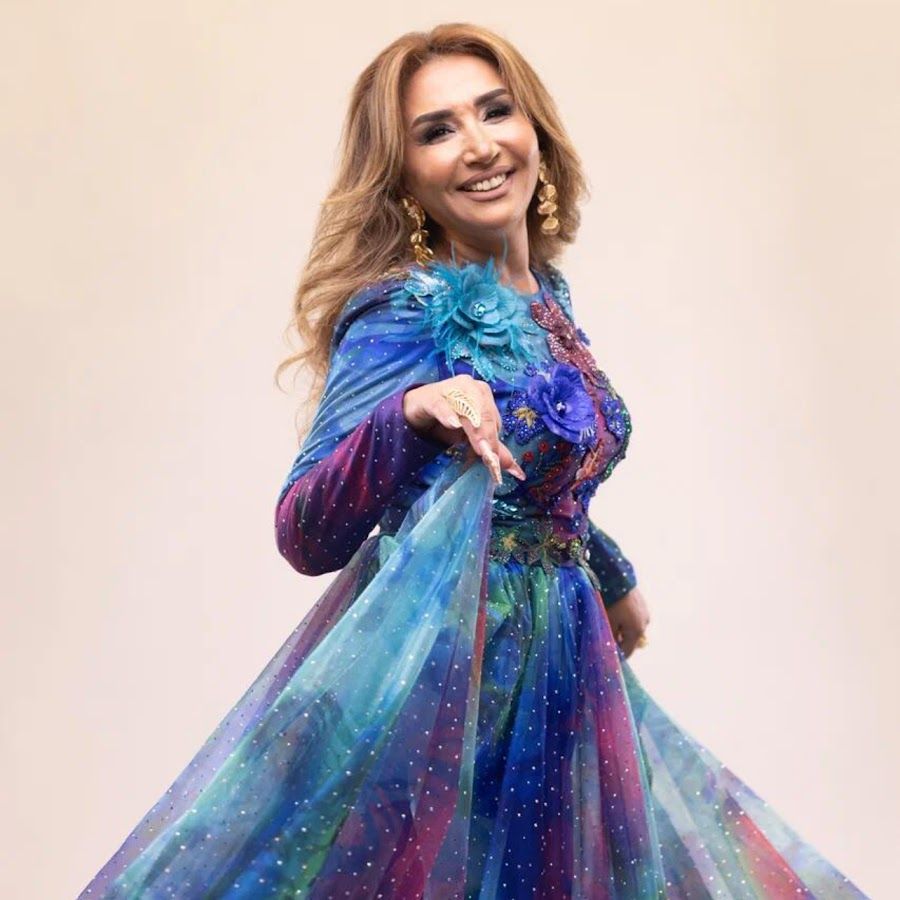Elnarə Abdullayeva – Müğənni