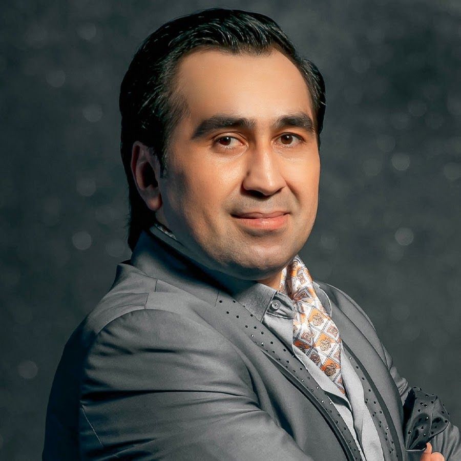 Elton Hüseynəliyev – Müğənni