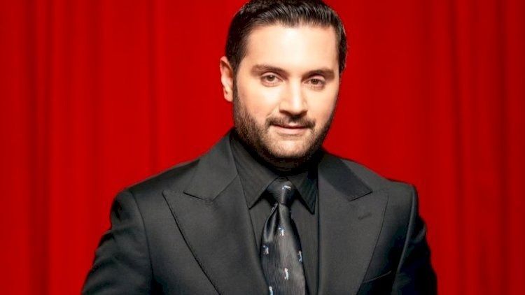 İzzət Bağırov – Müğənni
