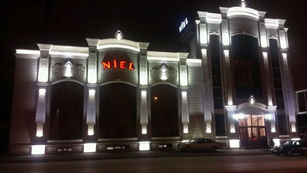 Niel – Şadlıq sarayı