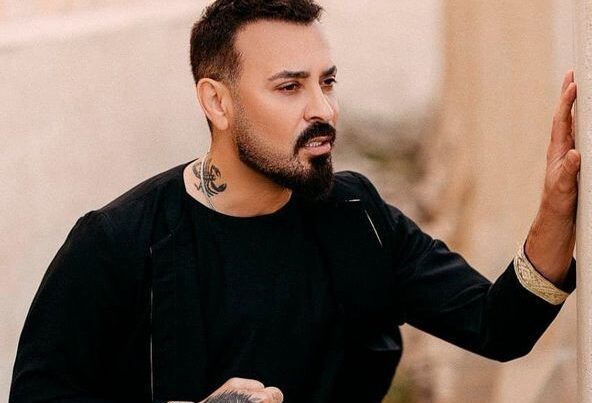 Niyam Salami – Müğənni